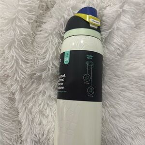 Owala 32 oz Rip  glow in the dark